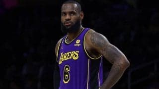 トレードの可能性について記者から質問されたレブロン「それは俺への質問じゃない」