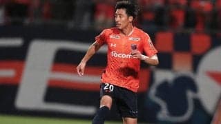 大宮がデビュー戦で急造GKを務めたMF栗本広輝と契約更新、自身でデータを集め分析して交渉したことを明かす「一緒に闘っていただければ嬉しいです」