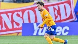 「この3ショットは泣ける」仙台・富田晋伍の引退発表に「涙を誘う2人」が姿を現す！ 18年間のプレーにはここまで１つのクラブでプレーするとは全く想像もしていませんでした」