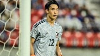 「かっこ良すぎて鼻血が出そうです」GK谷晃生が披露した「初タキシード姿」にファン歓喜！ 「スマホの壁紙にしていいですか？」のコメント飛び出る
