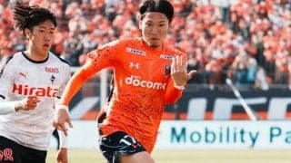 大宮が守備の要DF新里亮と契約更新、今季加入で39試合出場「強いチーム、魅力あるクラブになるために全力を尽くす」