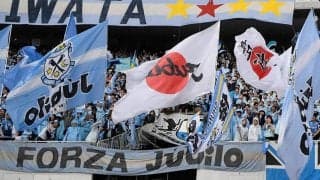 「圧倒的美しさ！」「女の子が着ると最強」W杯で話題の美女サポーターSHONOさんがクラブアンバサダー務める磐田の新ユニモデルに！ 女性の着こなし参考に「絶対写真映えする！」