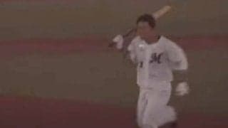 バット担ぎ鬼の形相「ヤンキーみたい」　天敵撃退…今季No.1“カチコミ”にファン爆笑