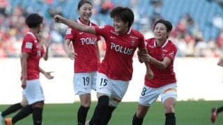 今年最後のホーム戦を迎える浦和レディース、選手もサンタコスで告知に登場