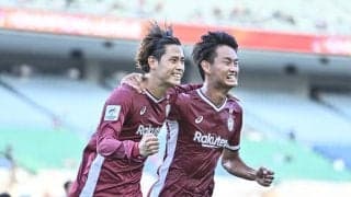 「かわいい…」「変わらずイケメンやな」J1神戸の4選手が「サンタ＆トナカイ」コスプレ姿披露！ 一方で、サポーターからは「ここにいる選手は残留よね？」とクリスマスプレゼントを期待する声も