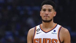 今季自己最高の平均28.0得点を誇るデビン・ブッカーがクリスマスゲームで復帰か