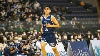横浜BC、ユース育成特別枠・18歳の平岡勇人が初出場…1分33秒の出場で3Pを2本試投