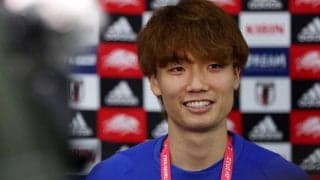 「犬になりてえ」日本代表DF板倉滉からのクリスマスショットは愛犬との1枚！「かっこいい、、」と見惚れる声多数