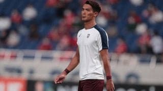 「オファーがあればすぐ」第二章は“監督”で、槙野智章が引退会見で語った監督業への想い、恩師・ミシャ監督に感謝し目指す監督像は「熱血的な監督」