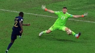 「史上最高のセーブ」「神の脚」アルゼンチン代表GKマルティネスが優勝呼び込むセーブの左脚にW杯トロフィーのタトゥー…しかし注目は4本に見える指に「どこに行った？」