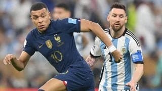 ムバッペがリーグ再開初戦出場へ、メッシは1月1日まで休暇