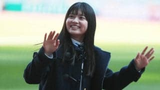 「可愛すぎます！」高校サッカー応援マネージャーの凛美さん、開会式の先導やスタンドに制服で登場「大役お疲れ様！」