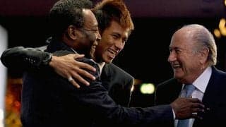 ネイマールがペレ氏を追悼…「彼の魔法は残る。ペレは永遠…」