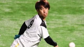 鷹戦力外の秋吉亮、来季は独立Lで兼任コーチ　「1人でも多くNPBに行けるように」