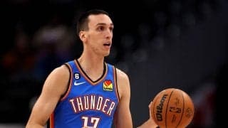 サンダーのアレクセイ・ポクシェフスキーが左足骨折により約2カ月間の離脱