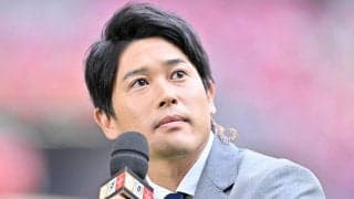 「これは涙腺にきます…」元日本代表DF内田篤人氏、「シャルケ時代の盟友」と再会していた！カタールW杯の「舞台裏写真」にファン感動