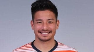 愛媛、チーム最多8ゴールの松田力と契約更新　「序盤から快進撃を」