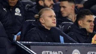 運転中のハーランド、咥えているものが斬新過ぎる「なんか新しい…」「人間の食べ物」