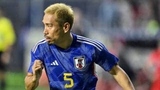 「なんやブラ友てww」日本代表・長友佑都と俳優・大泉洋の「肩組みブラ友写真」公開！ ファンから多くの突っ込みを受けた年末ショット