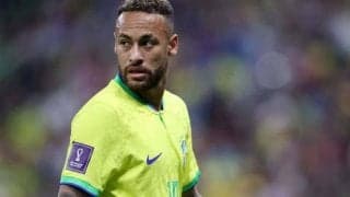 W杯前にはとっくに破局、水着ショットが話題の美女はネイマールの彼女にあらず