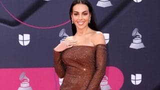 「美しすぎる」「ゴージャスだ」C・ロナウドと共にサウジアラビア入りしたパートナーにファンも興奮「ようこそサウジアラビアへ」