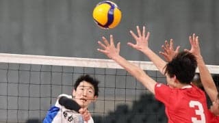 春高バレー　駿台学園が６年ぶりＶへ王手　３セット連取で関東王者を圧倒