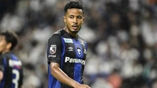 「アー写みたい」「IWGPみたい」宇佐美貴史らが写ったG大阪5人の「私服オフショット」が大反響！鈴木武蔵が小野瀬康介に当てた惜別投稿に「良い写真すぎる」の声