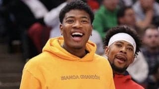 幻の“ヘッドバンド”スタイルでプレーした八村塁「頭がキツかったので取りました」