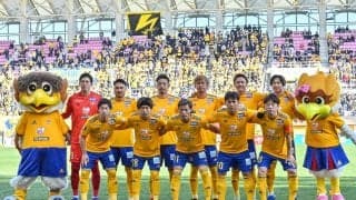 「全身ゴールド、映える!!!!」J2 仙台が今季着用の「新ユニフォーム」発表！ シャツだけでなくパンツとソックスも金色にした、クラブ史上初のデザイン