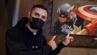 胸にライオンを宿すイカルディ、新たなタトゥーは背中の半分に神様の顔を入れて話題に「素晴らしい」「最高だ」