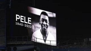 ブラジル人記者の嘆き。王様ペレの葬儀にセレソンの新旧スター選手たちが背を向けたのはなぜか