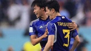 花束を持つオフショットが話題の三笘薫、コメント欄での谷口彰悟への秀逸な返しも反響「アラビア語面白すぎる」