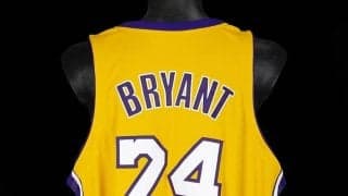 コービーがMVPシーズンに着用したユニフォームが競売へ…落札予想額は約9億円か