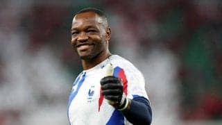 GKマンダンダがフランス代表引退を宣言「ロリスと話し合って同じ結論に」