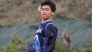 爽やか“自撮り”の「イケメン具合ヤバい」　笑顔キラリ18歳は「絵になる…うっとり」