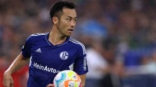 「再び相手を見失った」吉田麻也のプレーにシャルケ指揮官が苦言、さらにヒザを負傷し交代も「心配する必要はない」