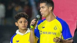 5児の父C・ロナウド チームメイトの息子とじゃれ合う姿が話題に「親戚のおじさん感がすごい」