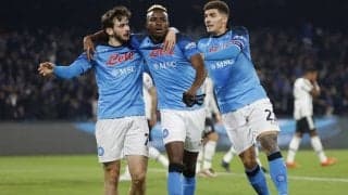 「ギネス級のひどさだ」ナポリが着用する「バレンタイン限定ユニフォーム」に批判噴出！ 「大きなキスマーク」が目を引くデザインに、「相手を混乱させるはずだ」などの声