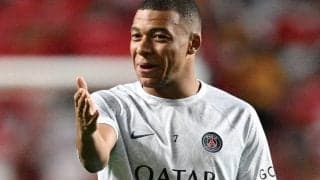 「目キラッキラやん」「めっちゃ嬉しそう」ムバッペが憧れC・ロナウドの顔をチェックする一幕が話題に「ただのファンになってる」