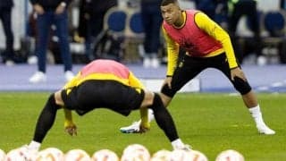 「こんなの一生取れるわけない」鬼役が疲れ果てるまで続くメッシ、ムバッペ、ネイマール、ラモスの鳥かごが反響「この速度でできんのかよ」