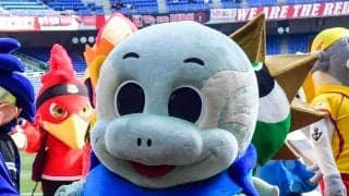 「デカすぎw」「怪我人出そう」　Ｊ２大分が生み出した『メガニータン』に戦慄の声が広がる