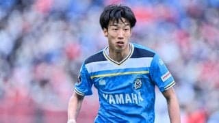「こうやってイケメンは作られる」磐田の元サッカー日本代表FWが「散髪報告」！ 女子アナ妻も「前髪セーラームーンが整いましたね」と反応