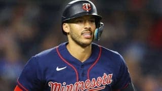 【MLB】453億円契約パーで美人妻も“感情崩壊”　「常軌逸していた」宙ぶらりん3週間の終結