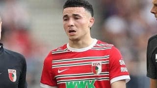 ドルトムント戦で負傷交代のアウグスブルクFWバルガス、2～3週間の離脱