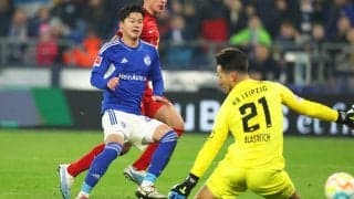 「バケモンかよ！」「神トラップ！」シャルケMF上月壮一郎、ブンデス2試合目で圧巻の初ゴール！トラップであのクロアチア代表DFを置き去り「ファーストタッチえぐい」