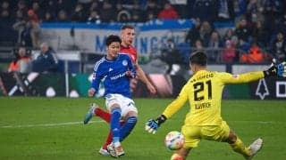 「このブチ抜き方本当に好き」シャルケ・上月壮一郎が「ブンデス初ゴール」！ カタールW杯大活躍の「クロアチア代表DFを置き去り」にしてネット揺らす