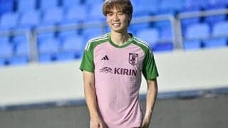 「国宝級イケメンランキングNo·1♡」日本代表・板倉滉がファッション誌『Safari』での「総額約100万円の大人コーデ姿」披露！ オシャレについて「サイズ感で個性を楽しむ」と説明