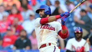 熱狂“バット投げ”が大乱闘の発端に　MLB去って早4年…通算344発男が残した爪痕