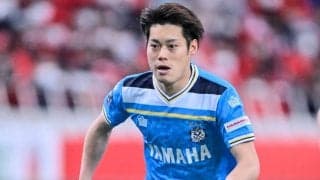 「祝福とは言え寒そうだなぁ…」J2磐田の誕生日選手への「雪玉と水による祝福」に悲鳴の声！ 大寒波襲来の影響がキャンプ中にも表れる