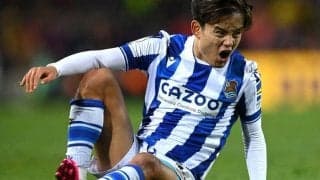 久保がスライディング受けるもカード無し…直後に起きたソシエダMFメンデスの退場にファン嘆き「ブスケッツのファウルが先なのに」